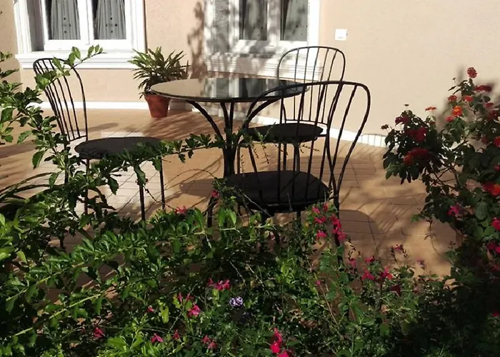 Hotel Vila Bregu 4*