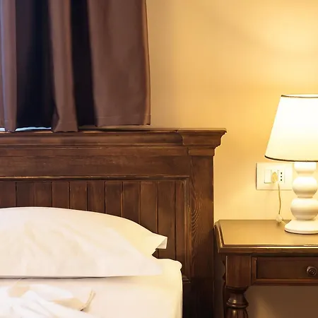 Отель Vila Bregu Тирана