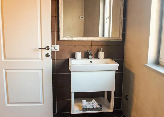 Vila Bregu 4* Tirana